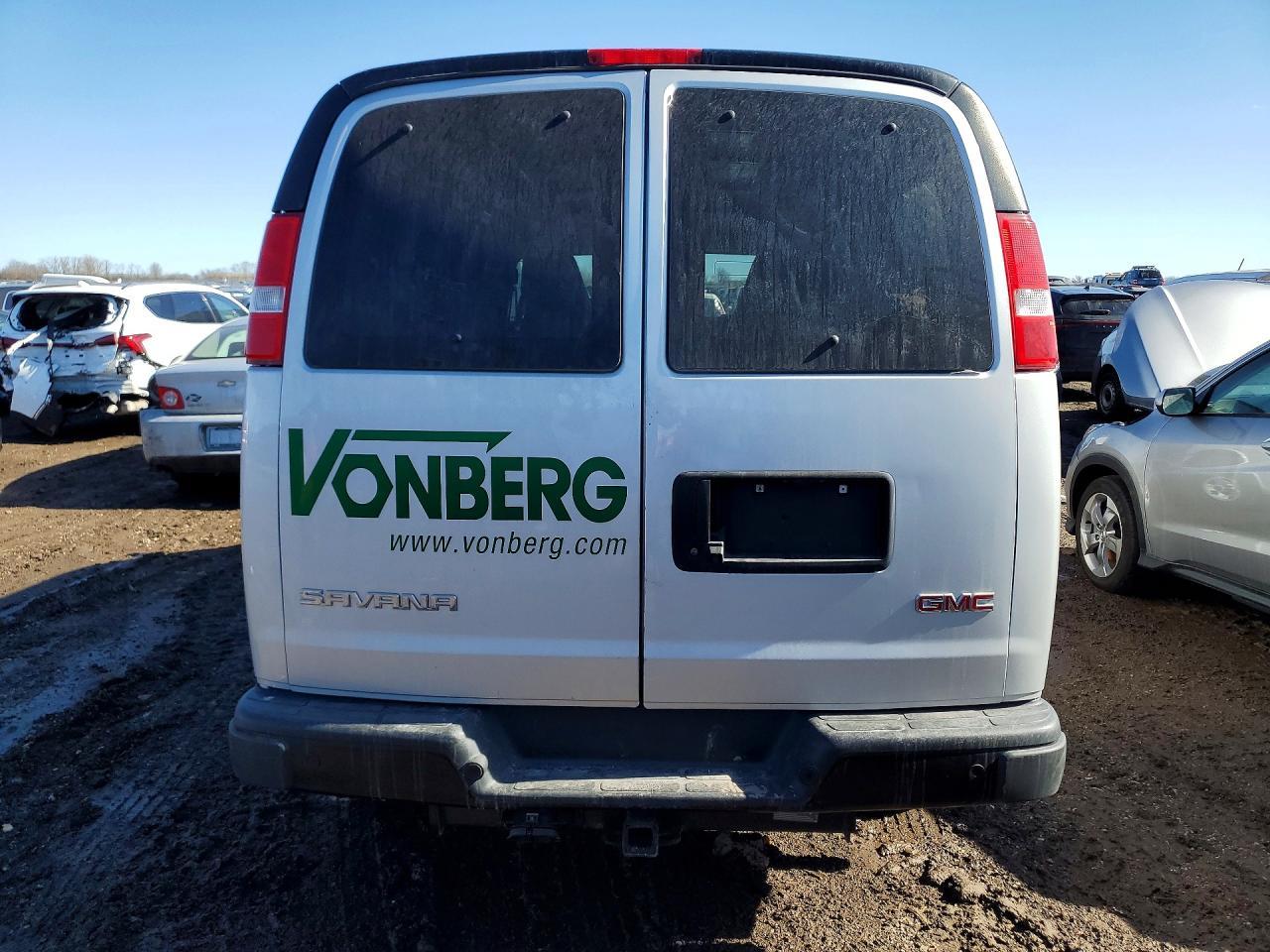 2020 GMC Savana G3500