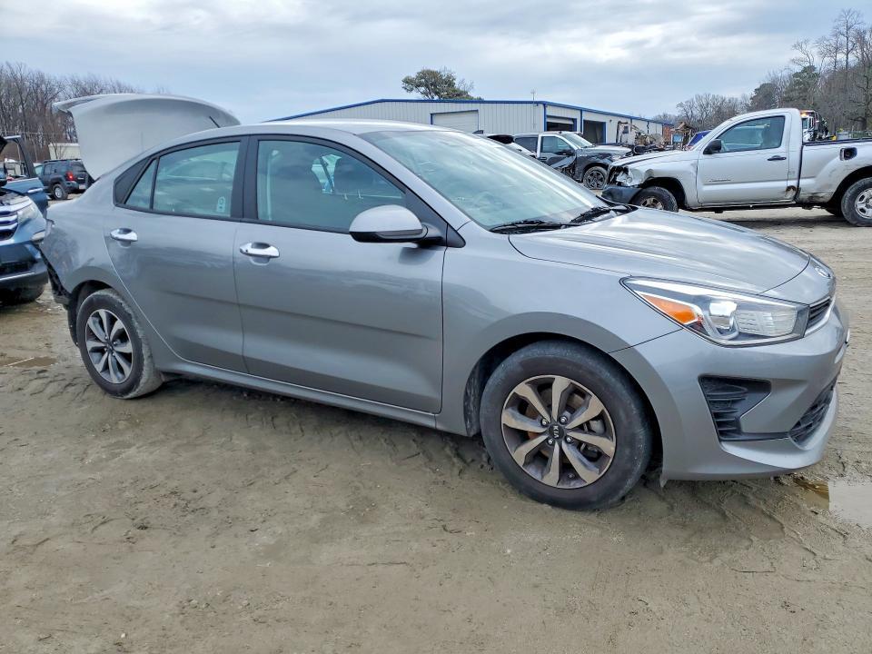 2021 KIA Rio s