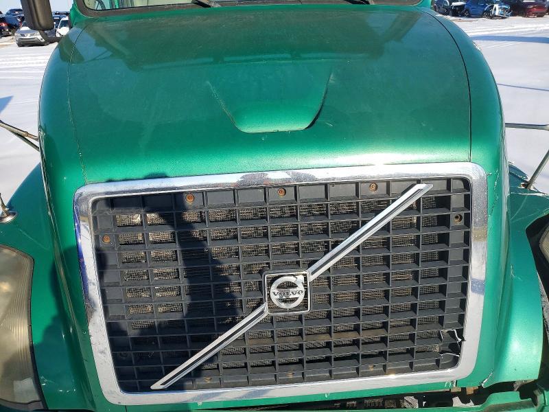 2009 Volvo Vnl Semi Truck