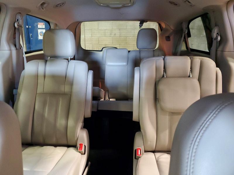 2013 Chrysler Town & Country Touring