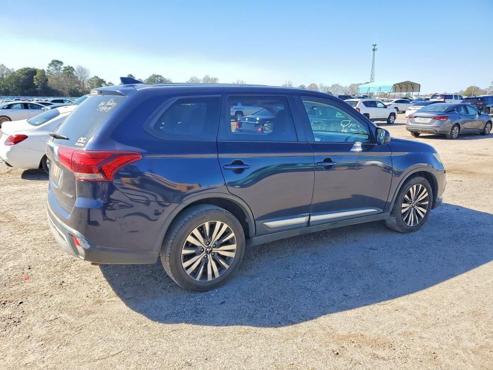 2019 Mitsubishi Outlander es