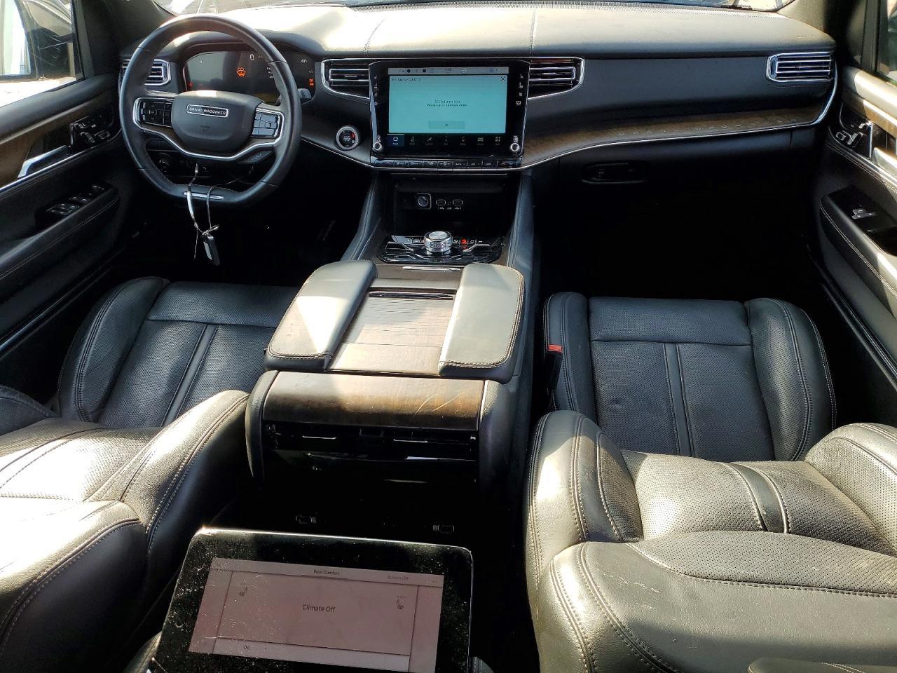 2023 Jeep Grand Wagoneer Series i