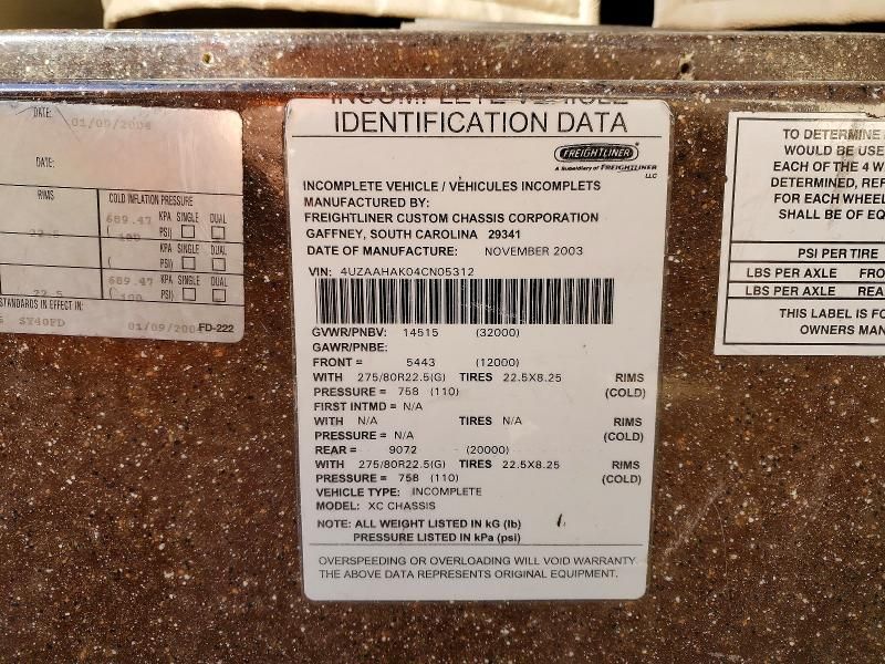 2004 Freightliner Chassis xc rv