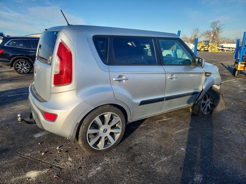 2013 KIA Soul Base