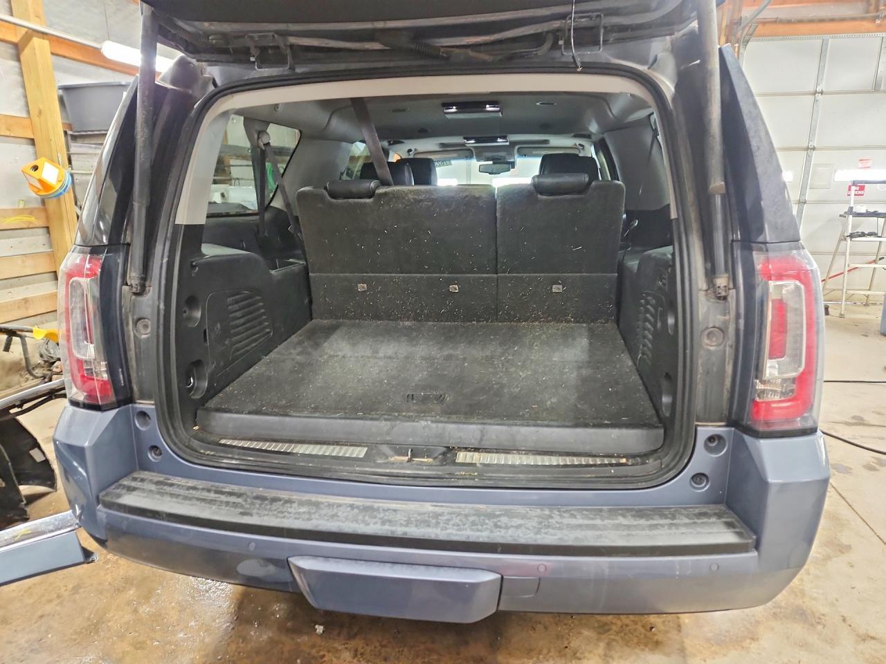 2016 GMC Yukon xl K1500 slt
