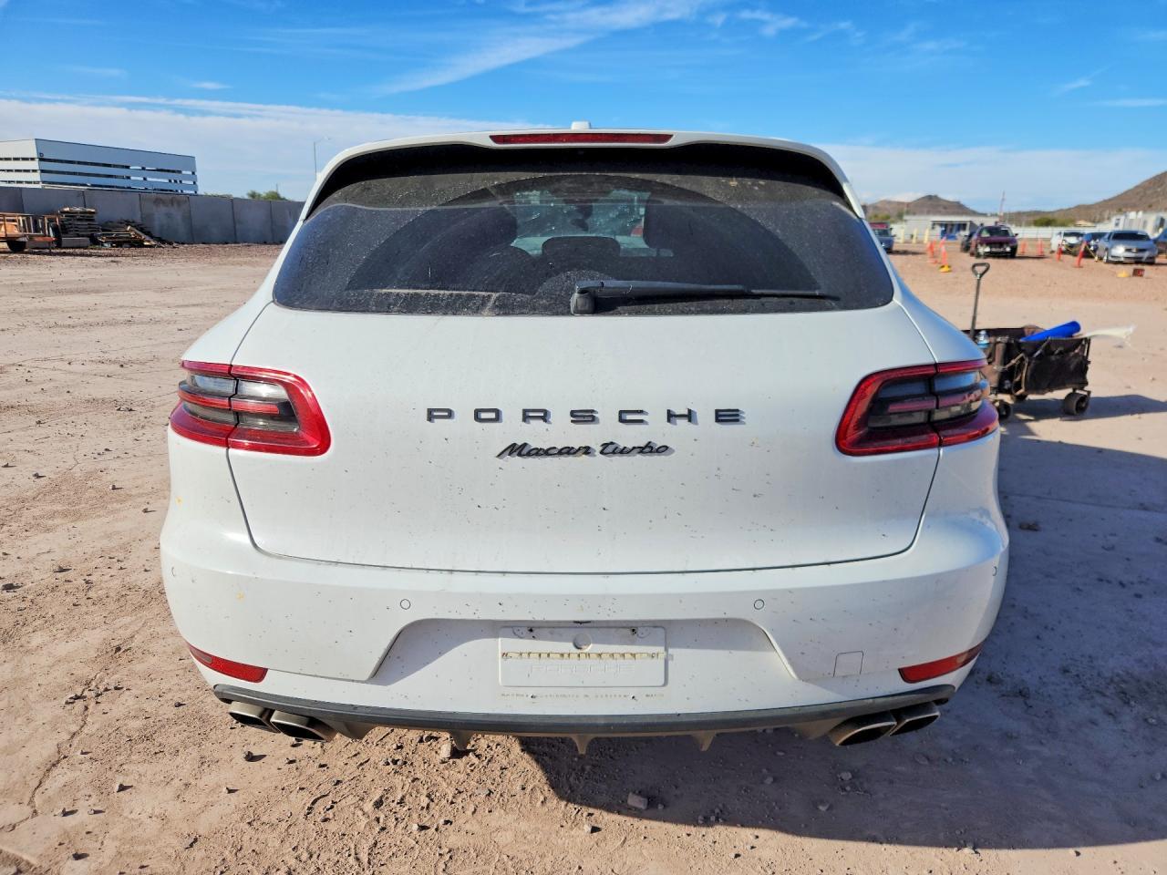 2015 Porsche Macan Turbo