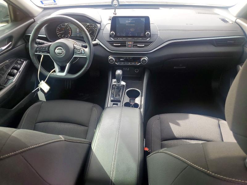 2020 Nissan Altima sv