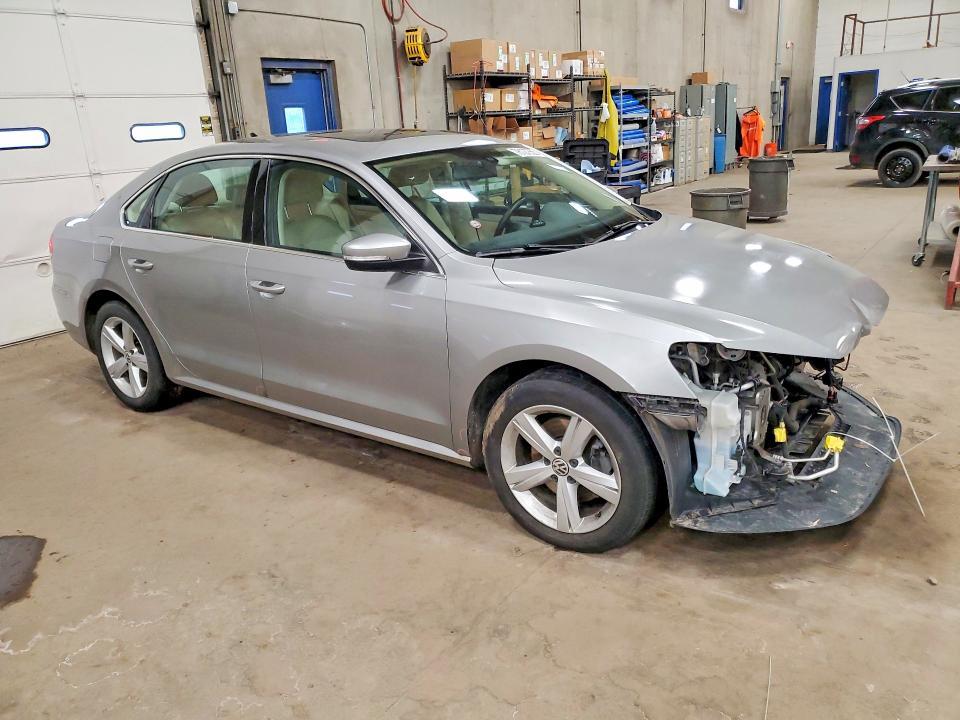2013 Volkswagen Passat se