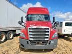 2018 Freightliner Cascadia 126 Semi Truck