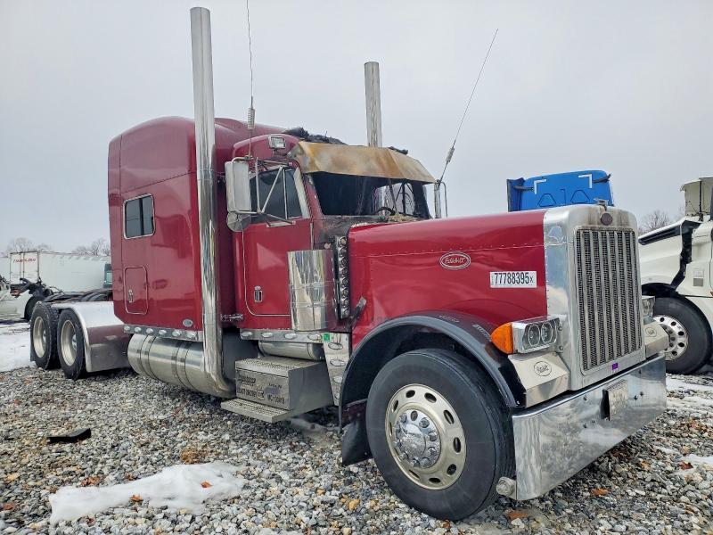 2002 Peterbilt 379 Semi Truck
