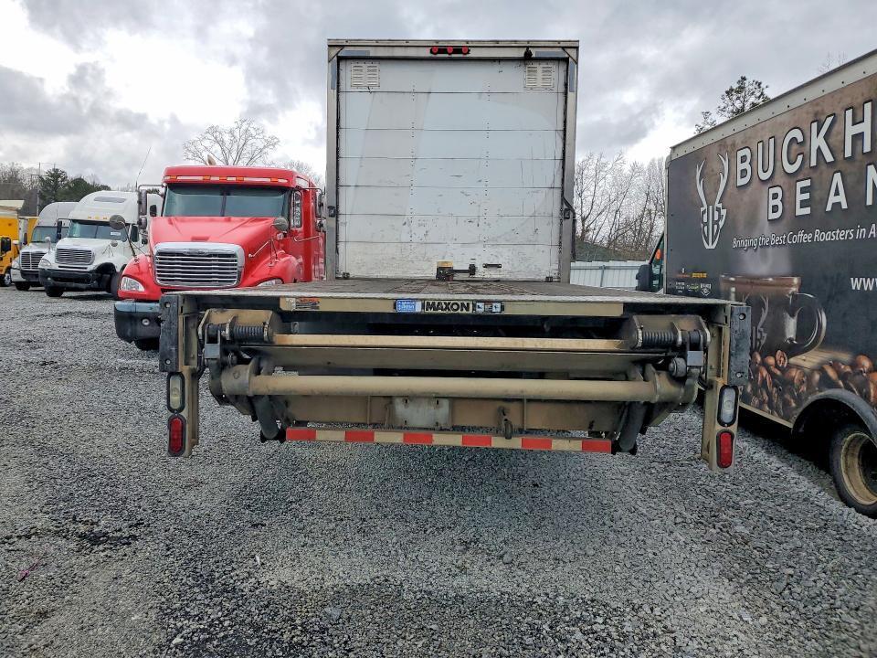 2018 Hino 258/268 BOX Truck
