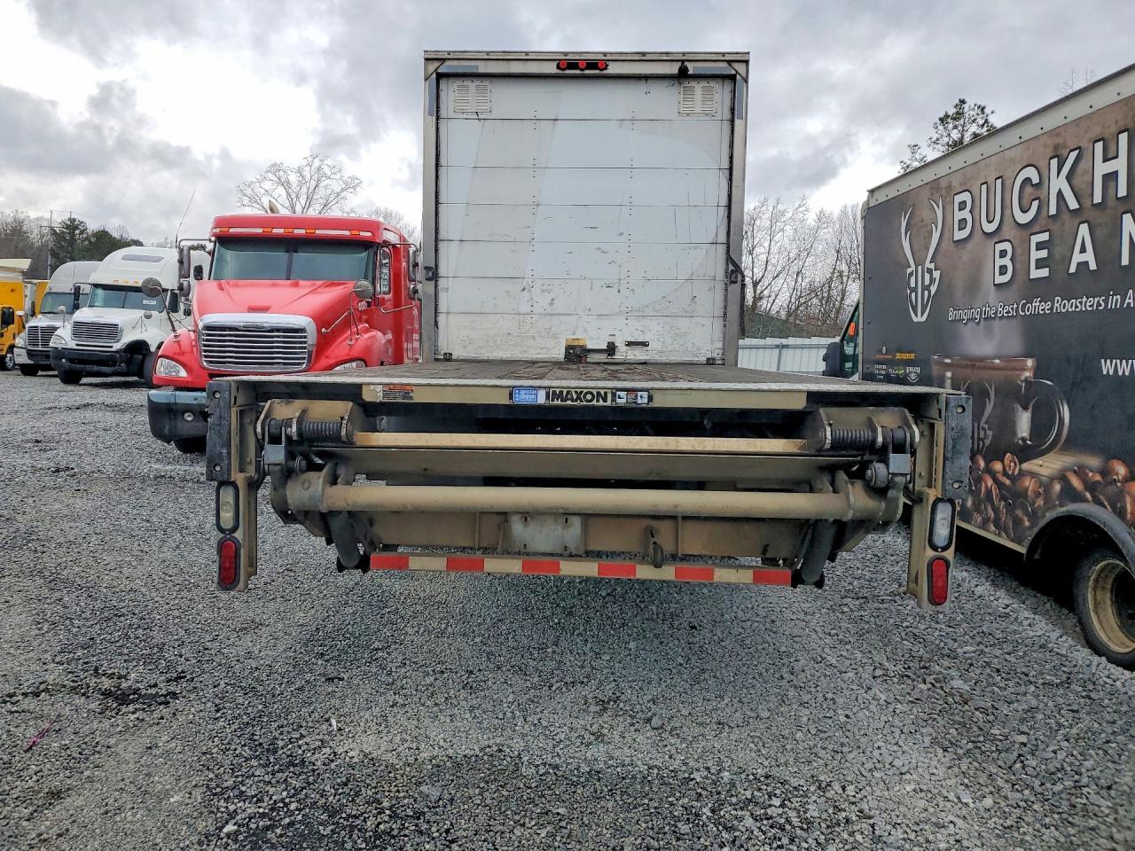 2018 Hino 258/268 BOX Truck