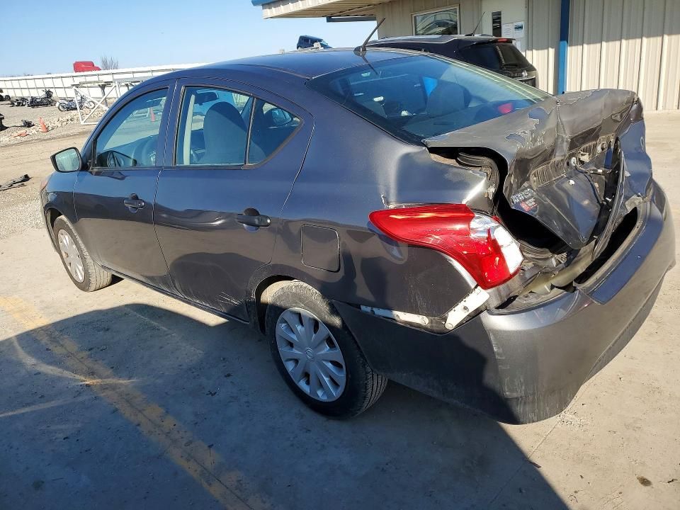 2016 Nissan Versa s