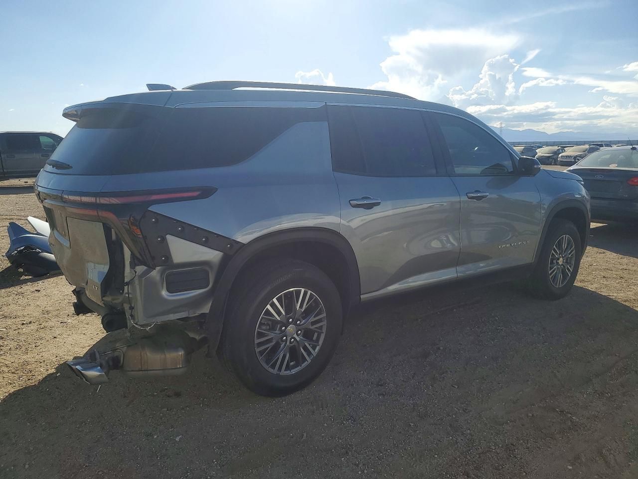 2024 Chevrolet Traverse lt