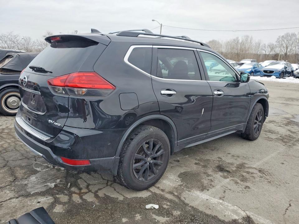 2017 Nissan Rogue sv