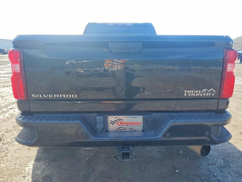 2022 Chevrolet Silverado K3500 High Country