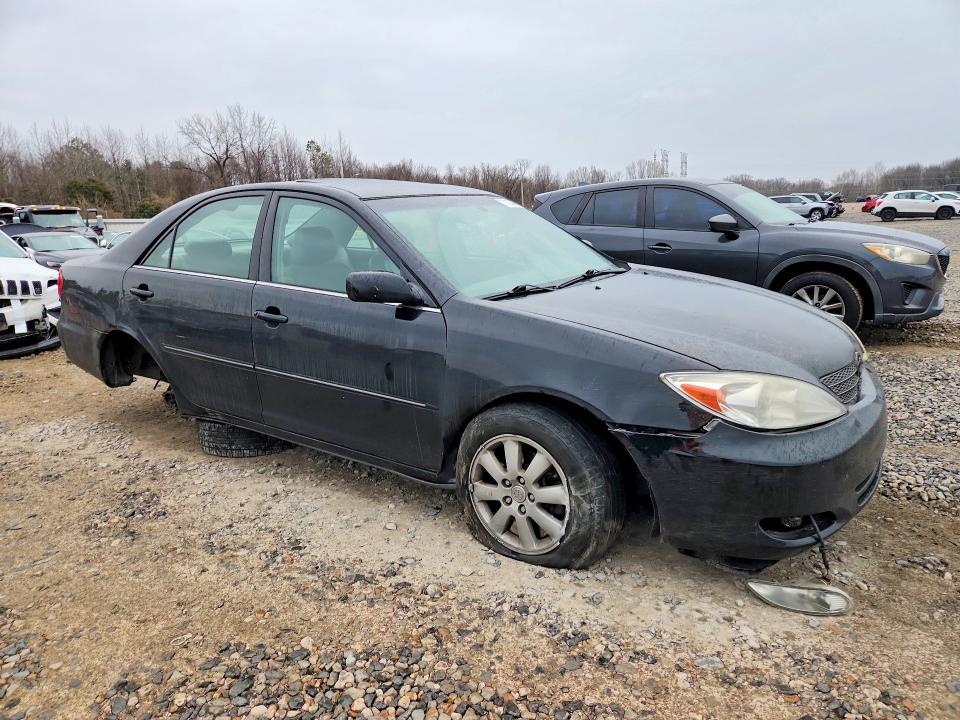 2004 Toyota Camry le