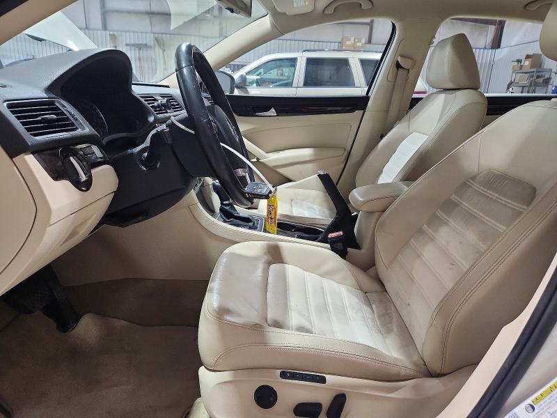 2015 Volkswagen Passat sel