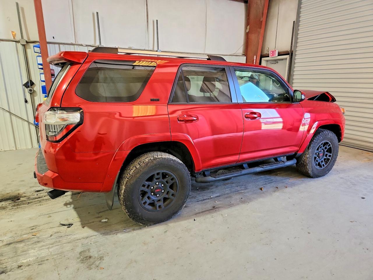 2023 Toyota 4runner se
