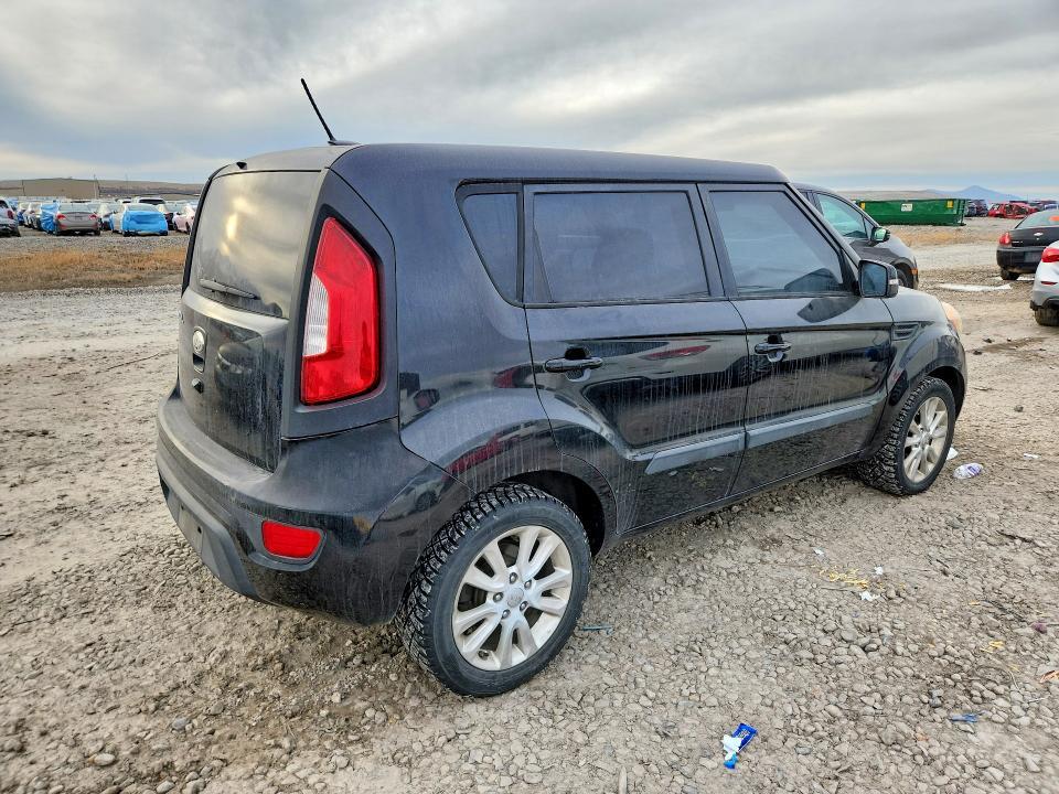 2013 KIA Soul +