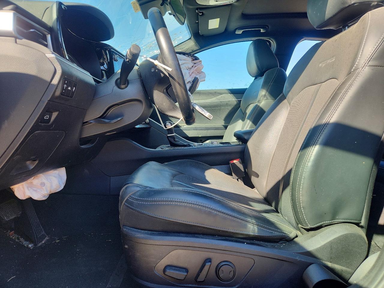 2022 KIA K5 gt Line