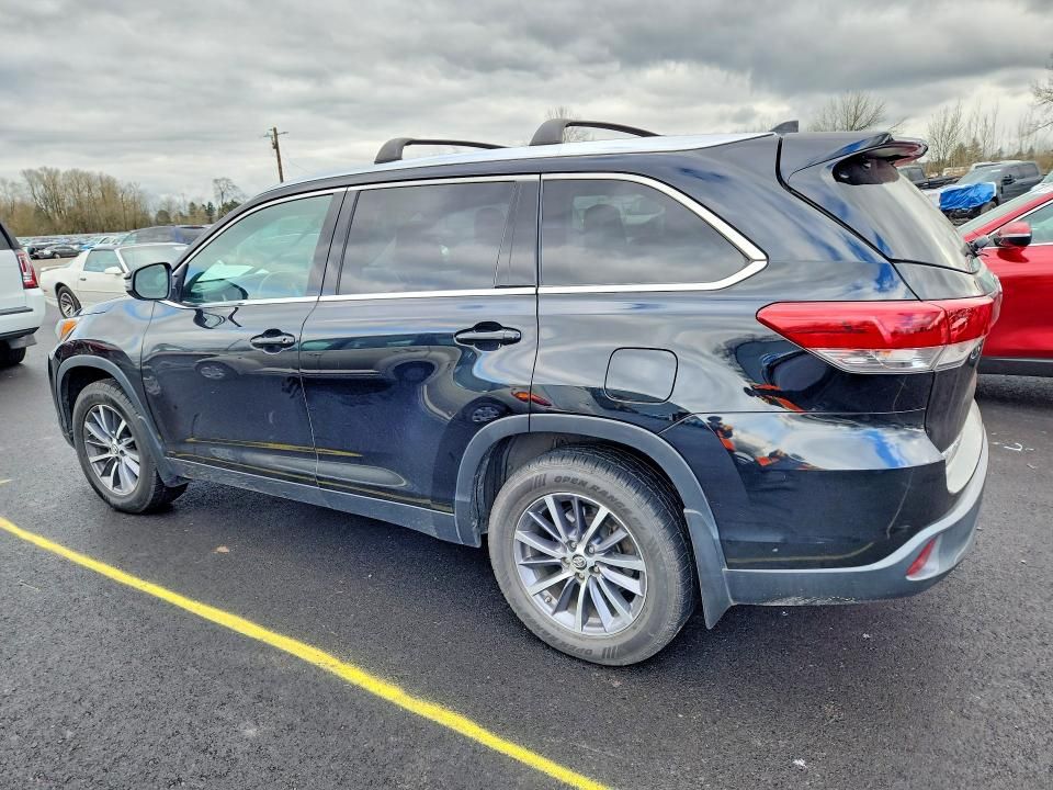 2019 Toyota Highlander se