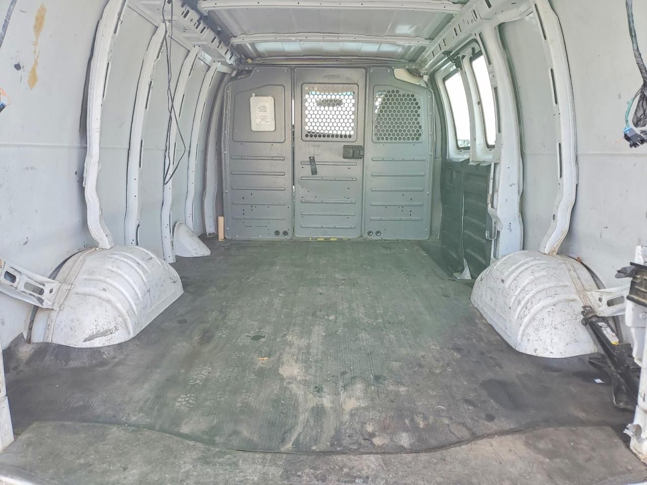 2013 Chevrolet Express 1500 Delivery Van