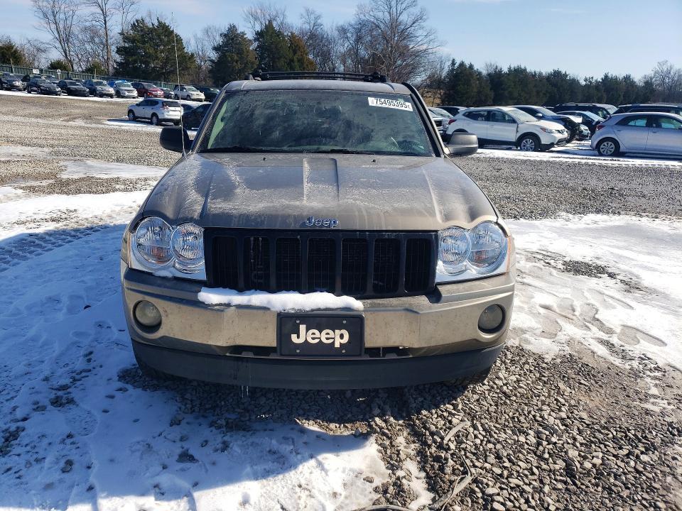 2005 Jeep Grand Cherokee Laredo
