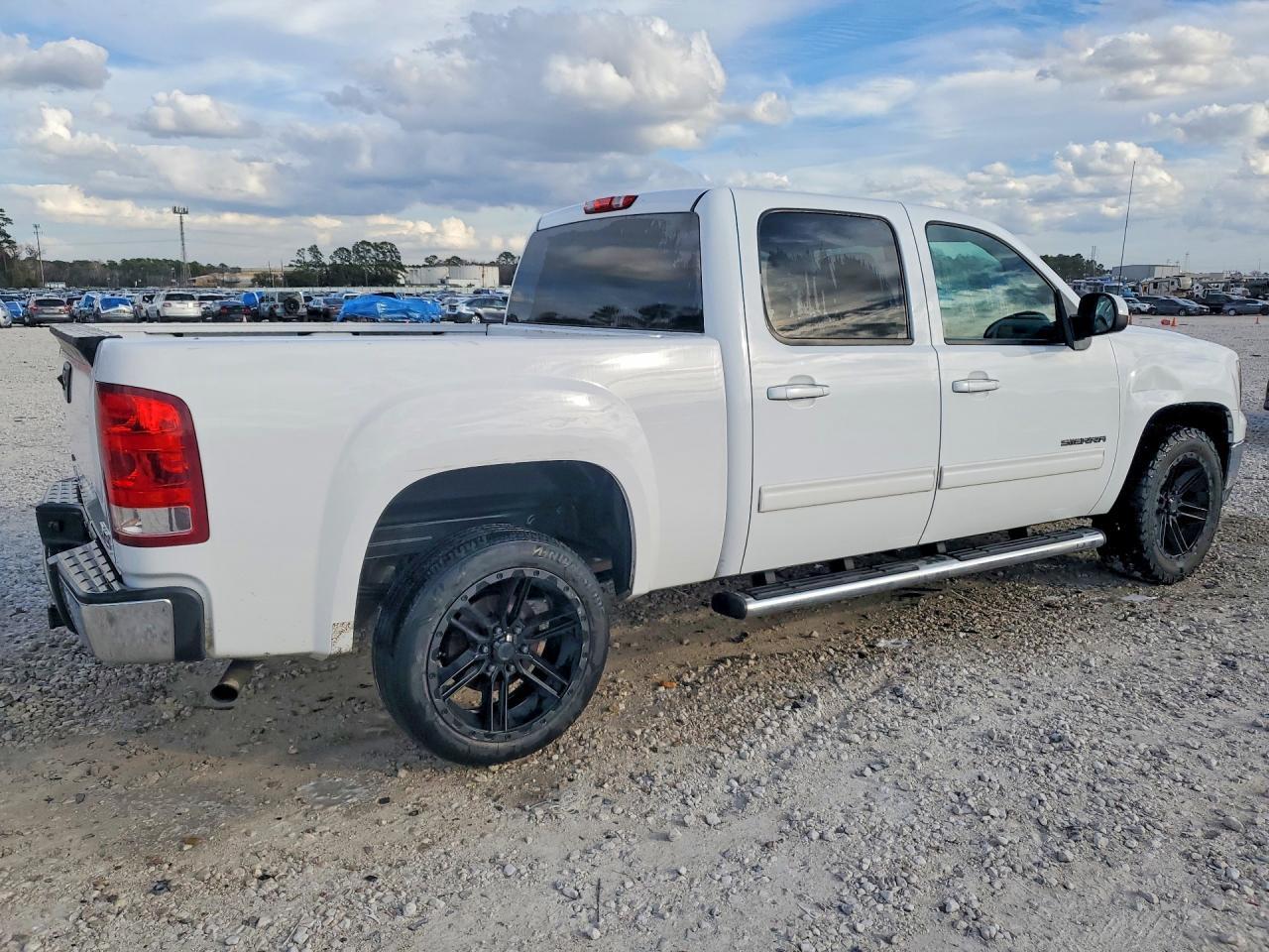 2011 GMC Sierra C1500 SLT