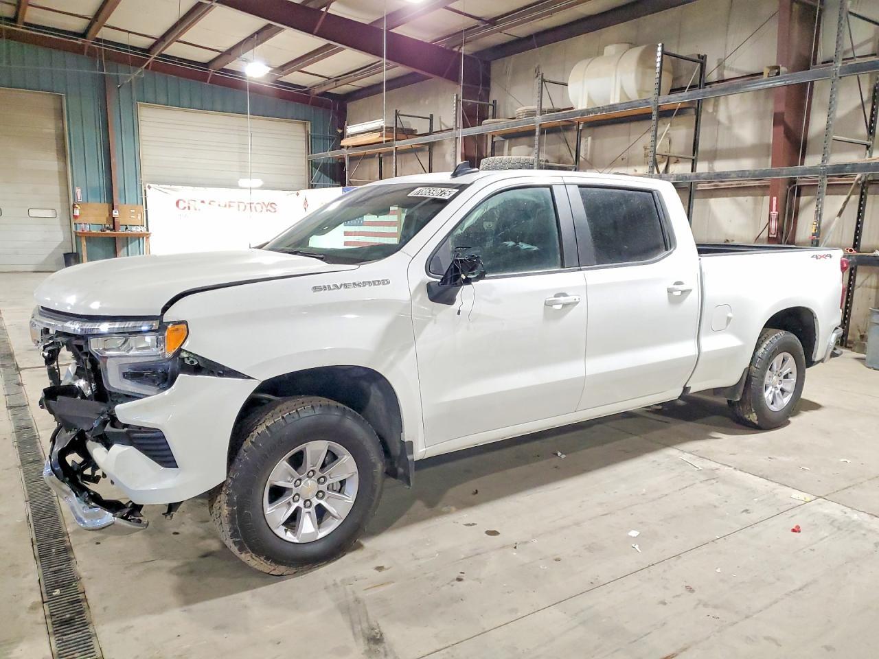 2026 Chevrolet Silverado lt