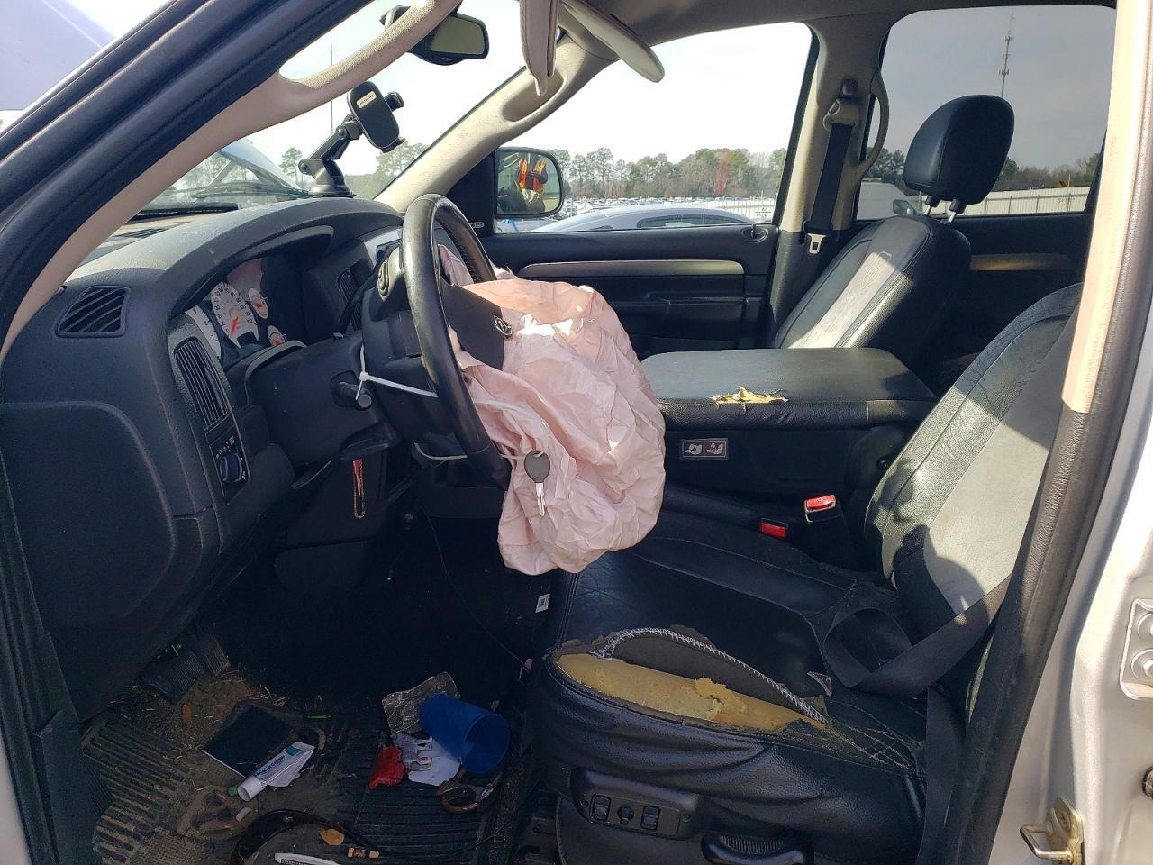 2005 Dodge Ram 1500 st