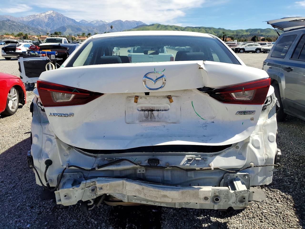 2016 Mazda 3 Sport