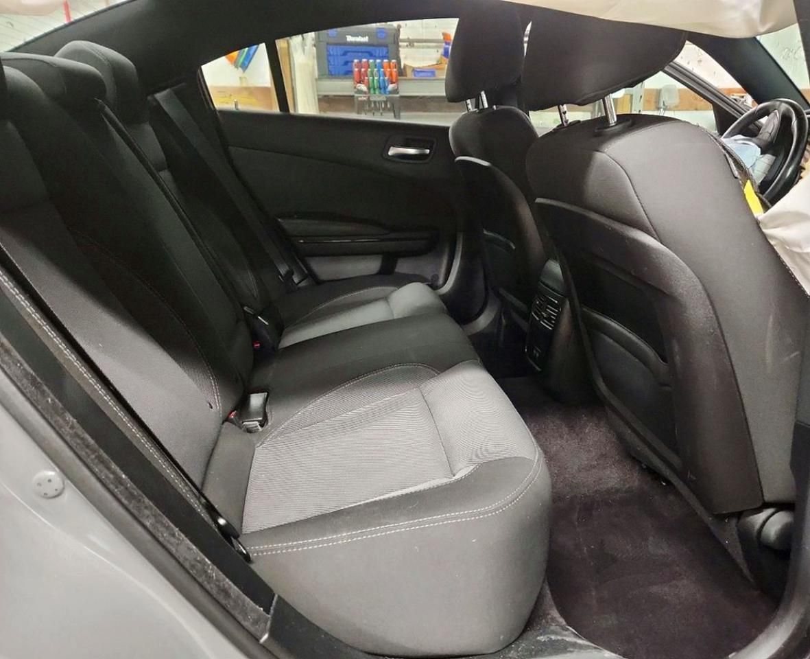 2017 Dodge Charger se