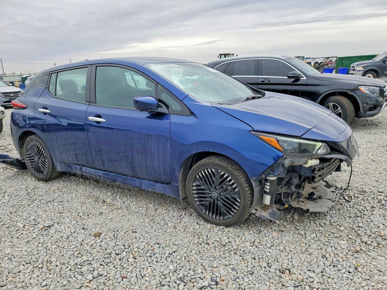 2023 Nissan Leaf sv Plus
