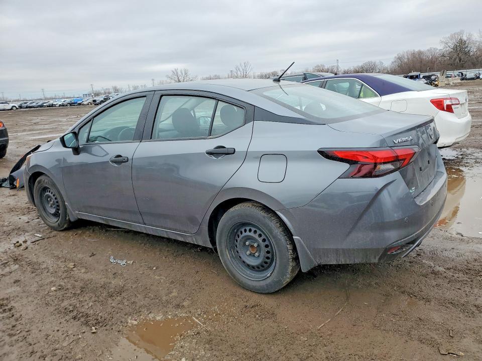 2025 Nissan Versa s