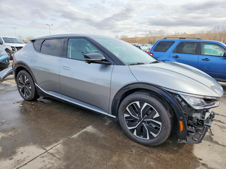2024 KIA EV6 Wind
