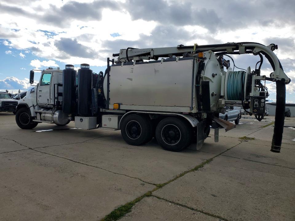 2022 Western Star 4700 Vacuum Truck