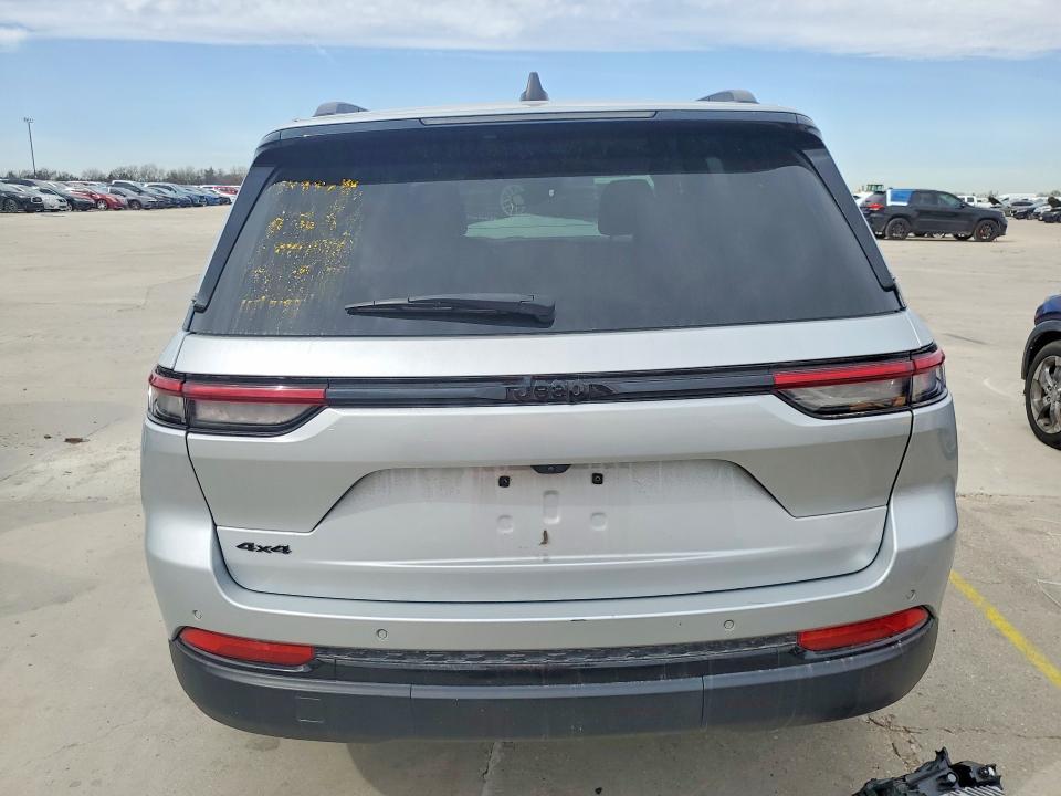 2024 Jeep Grand Cherokee Laredo