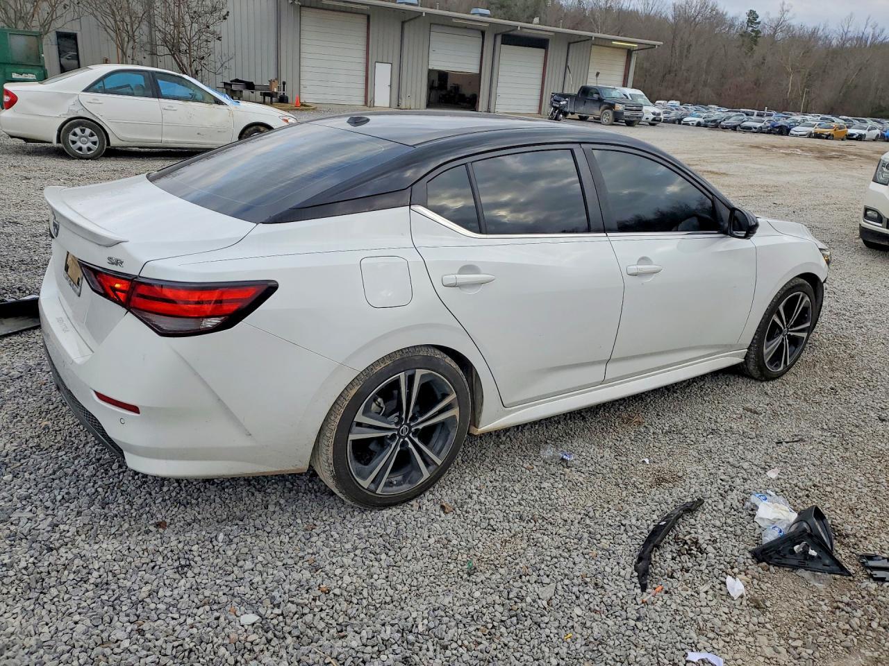 2022 Nissan Sentra sr