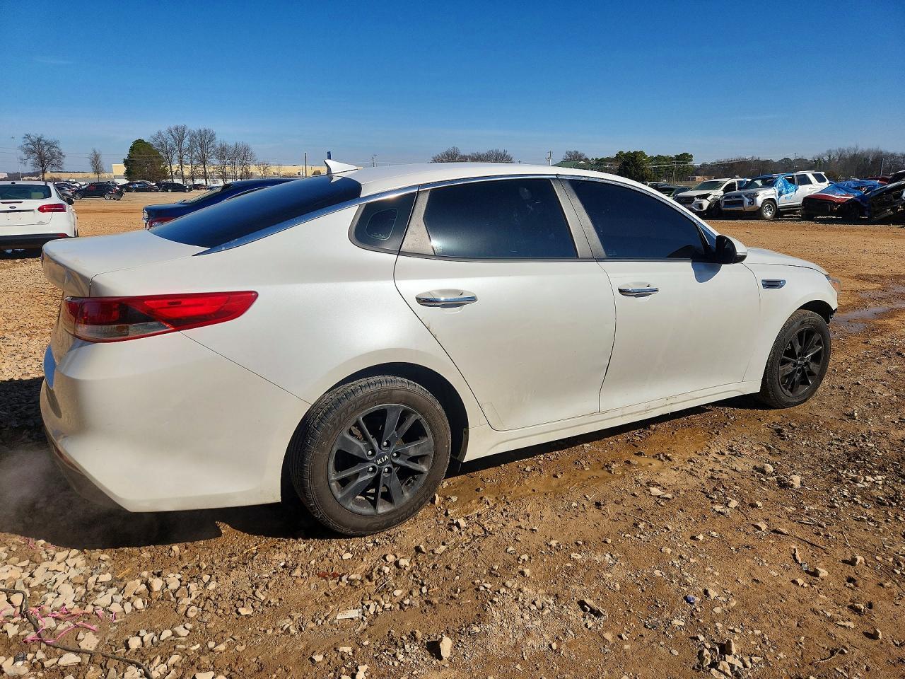 2016 KIA Optima lx