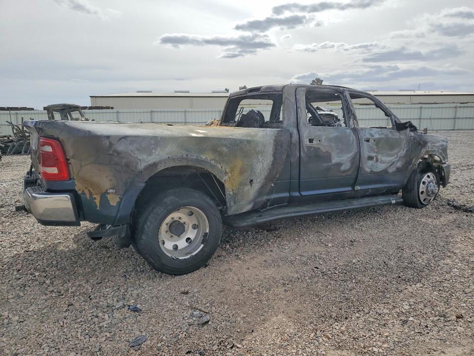 2022 Dodge 3500 Laramie