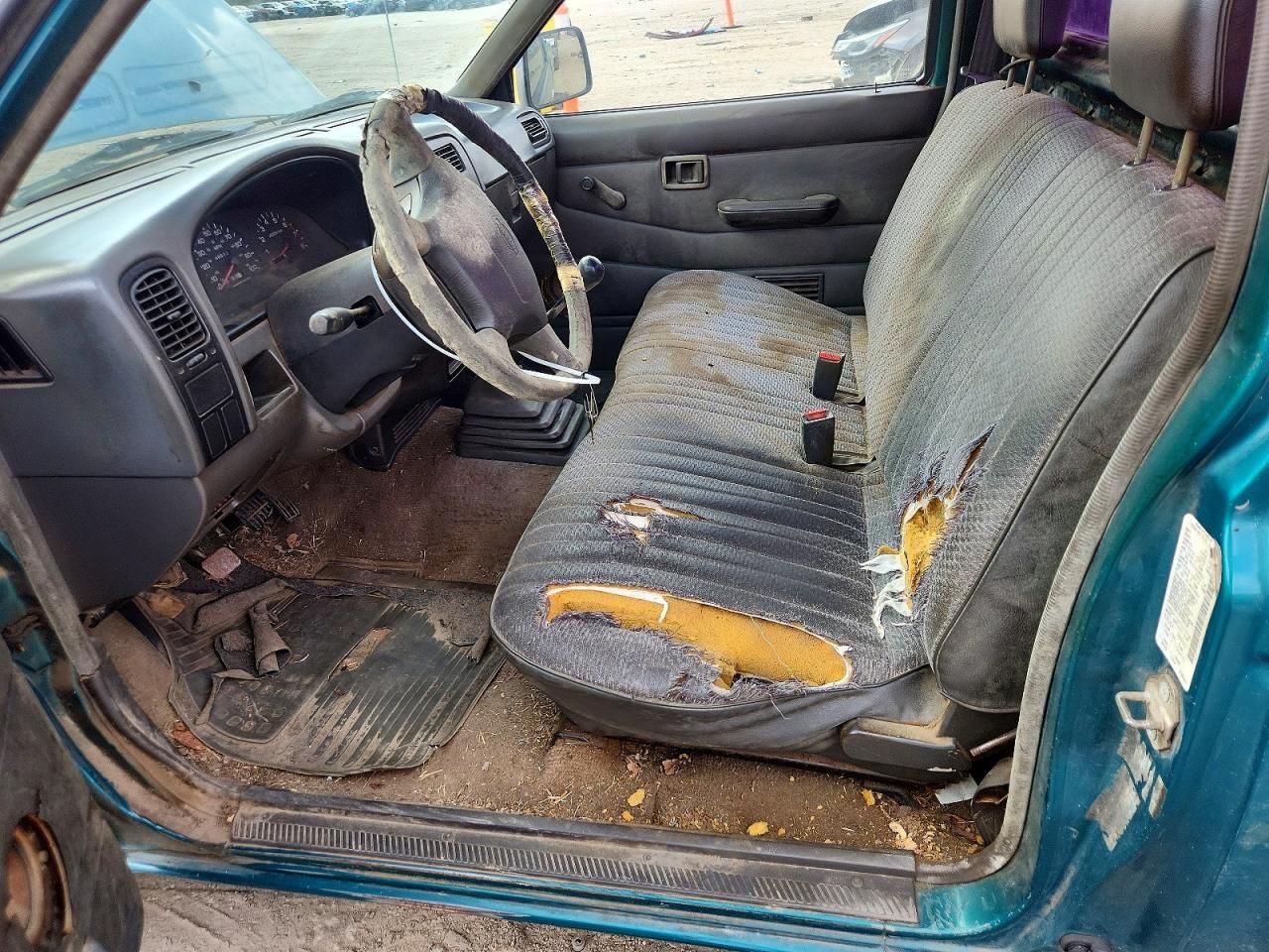 1996 Nissan Truck Base