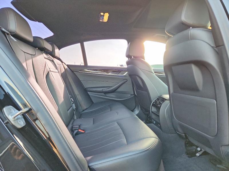 2021 BMW 530 i