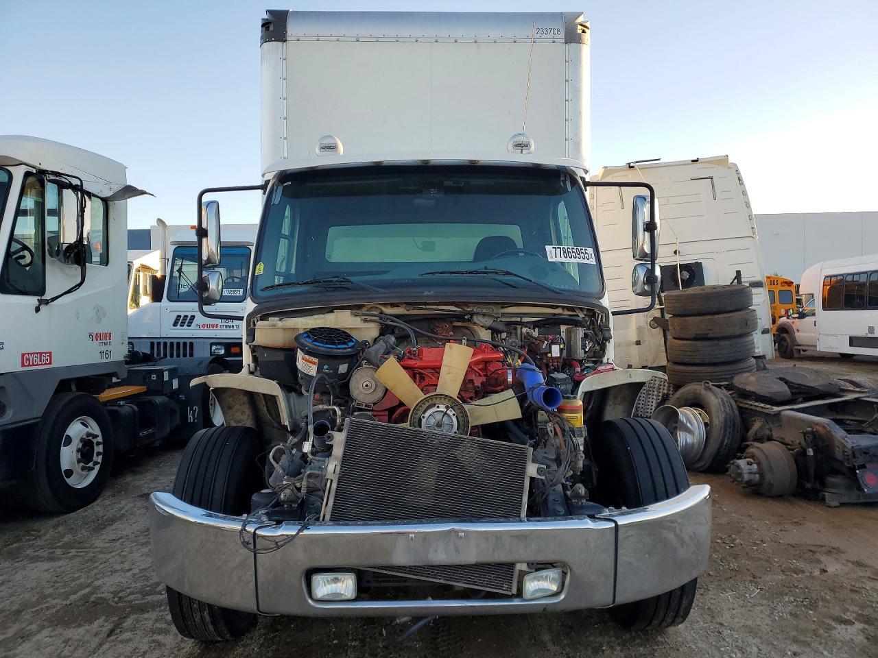 2019 Freightliner Business Class M2 box Truck