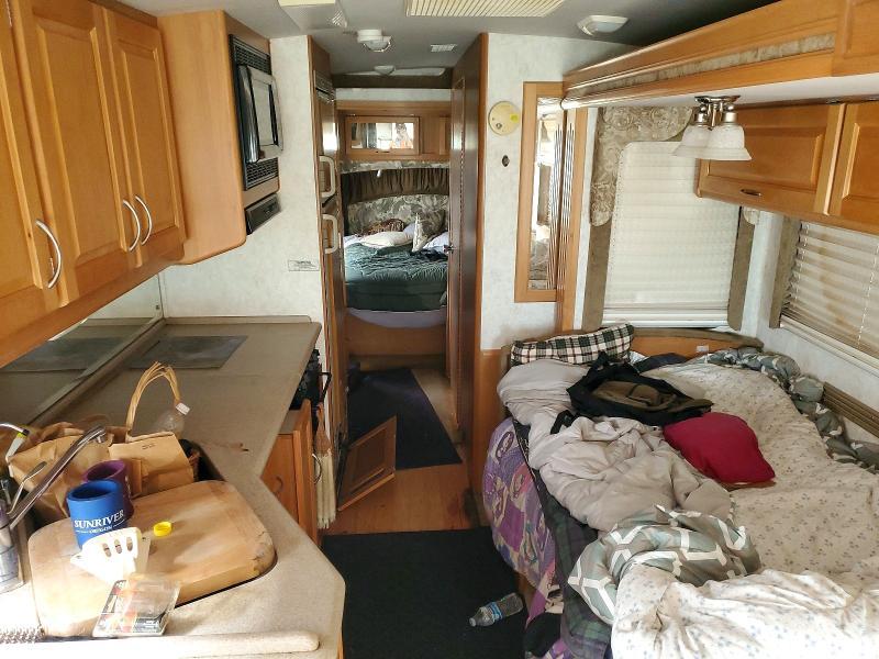 2000 Swnd 2000 Ford F550 Super Duty rv