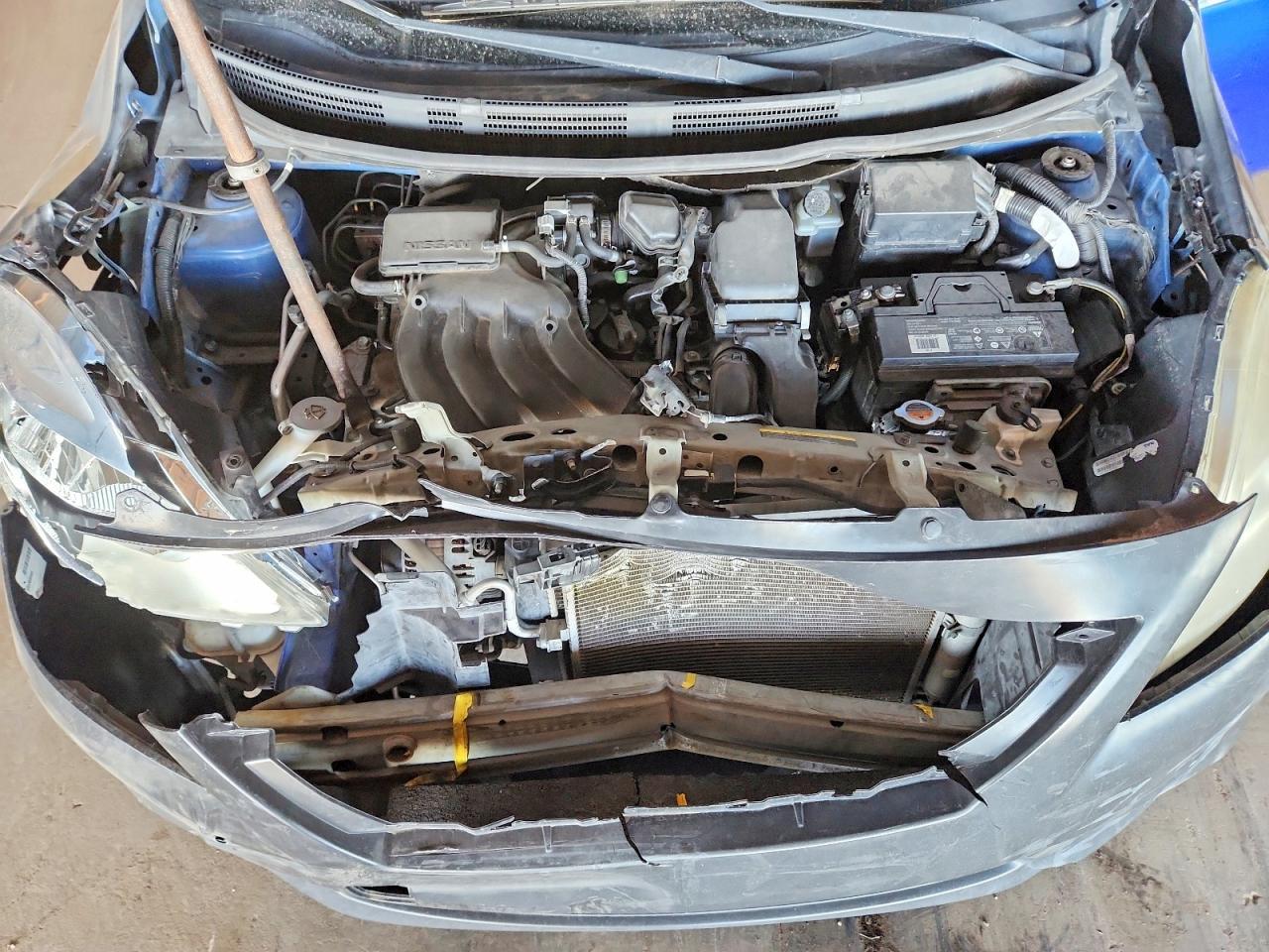 2012 Nissan Versa s