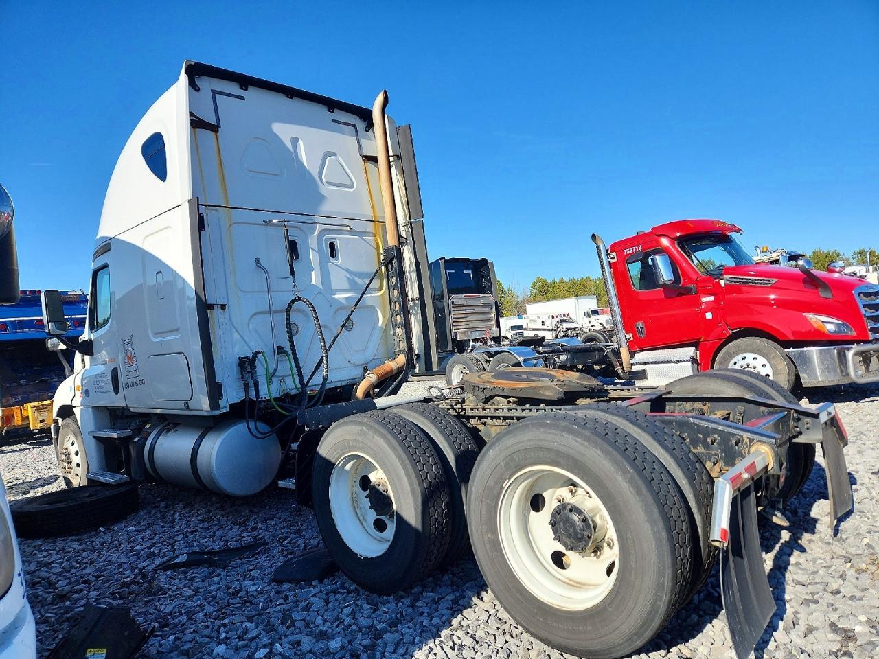 2019 Freigliner 2019 Freightliner Cascadia 125 Semi Truck