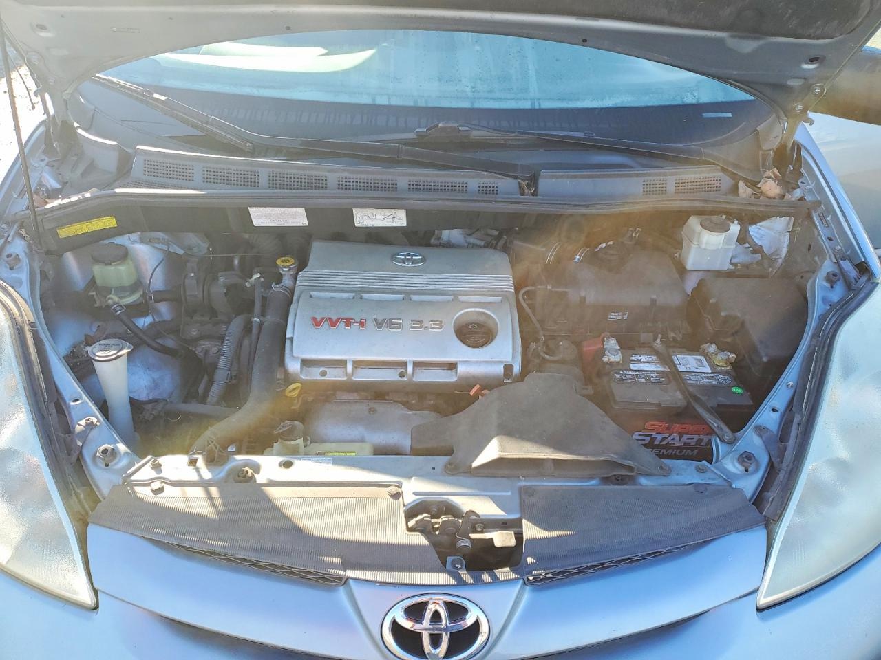2006 Toyota Sienna le 8 Passenger