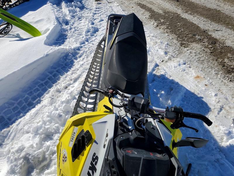 2015 Skidoo MXZ