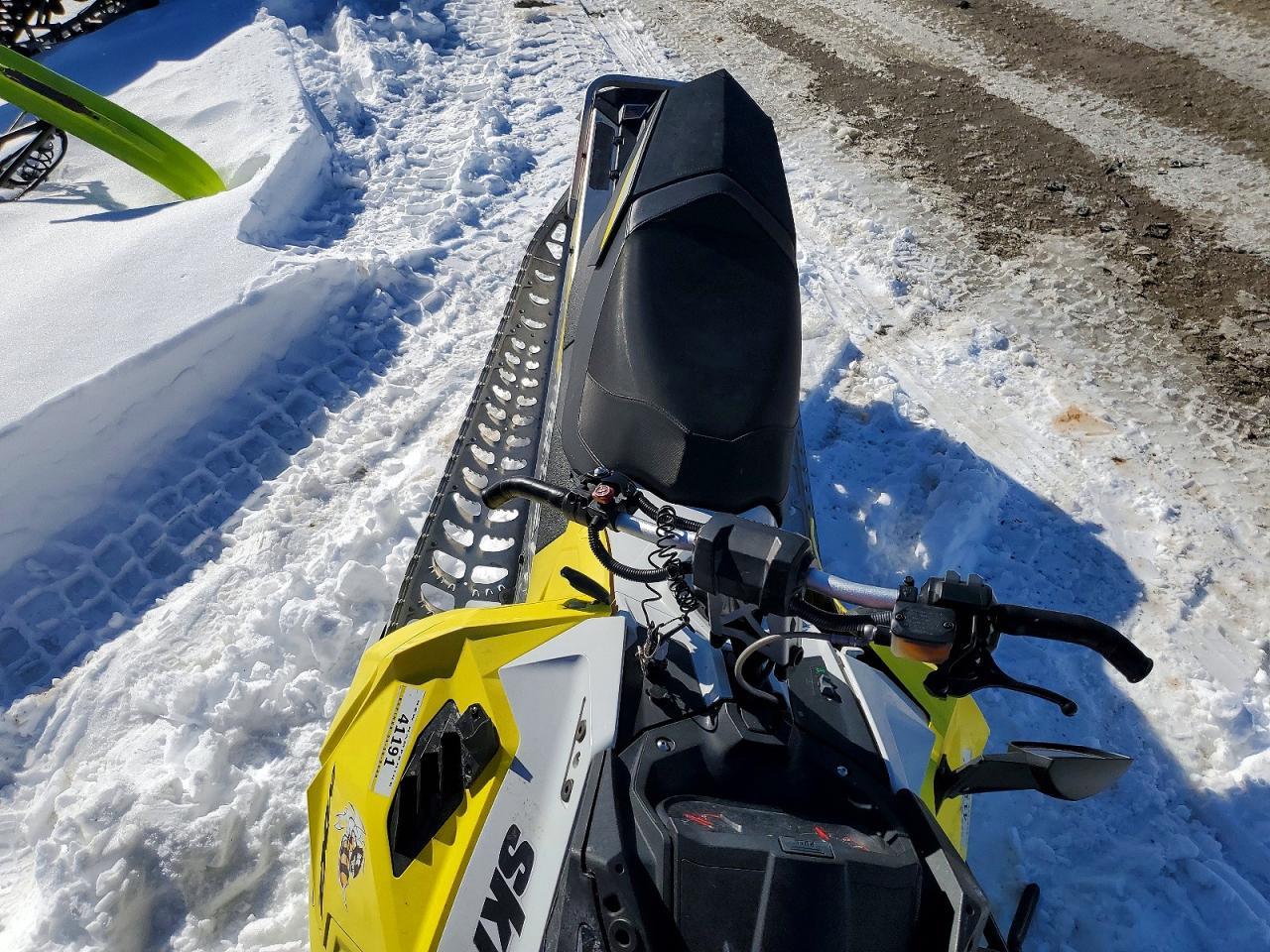 2015 Skidoo MXZ